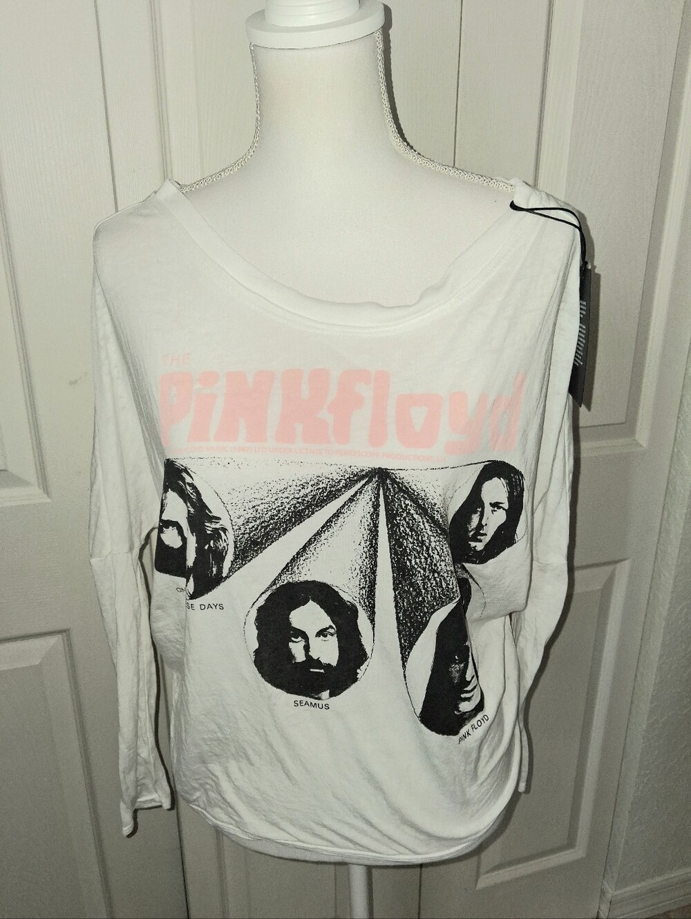 Chaser Pink Floyd White Graphic Tee Long-Sleeve Size XS. NWT!